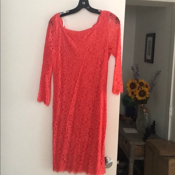 DVF sz 8 Zarita Coral lace dress with back zipper - Picture 4 of 4